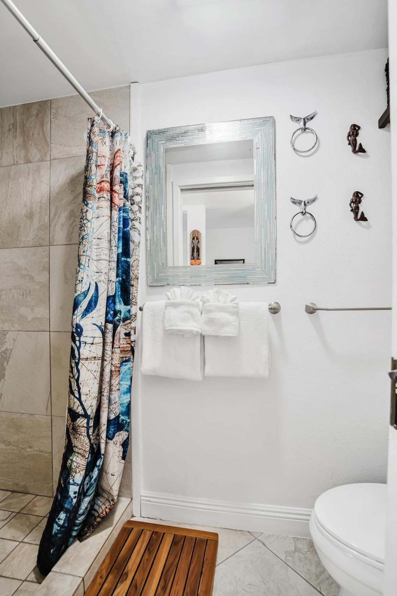 Downtown Hawaiian Paradise Condo With Hot Tub, Pool & Beach - Kona Islander Inn Kailua-Kona Exterior photo